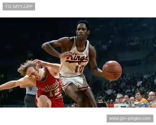 内特·阿奇博尔德无球跑动提升效率明显优于同期后卫