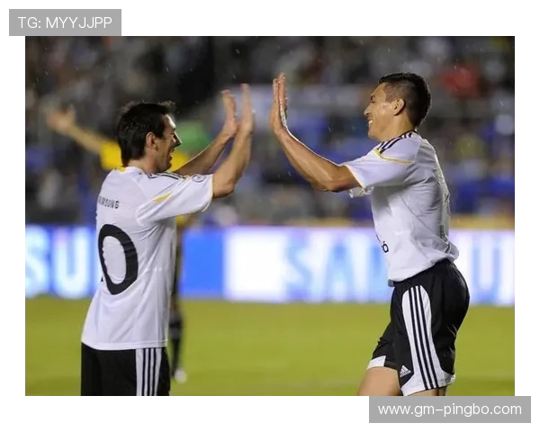 格列兹曼 vs 苏亚雷斯：巴萨时期进攻角色与战术适配差异