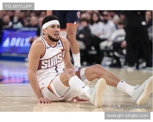 布克挡拆对位内线制造错位，三分效率较上季提升